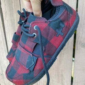 New OTZ SHOES Plaid Red Black Tartan Lace Up Hook And Loop Womens Size 7